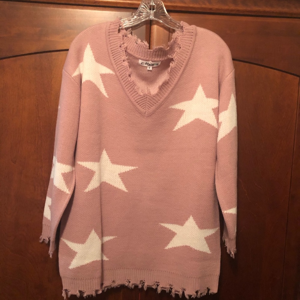 Women’s Boutique Star Sweater. New w/out Tags